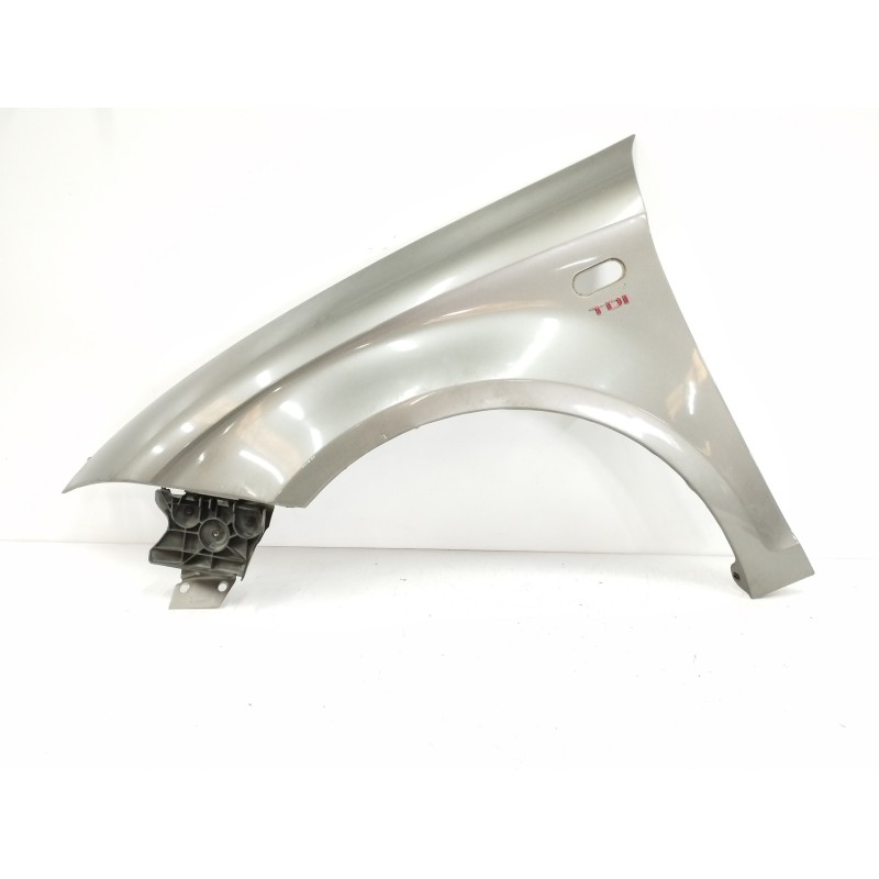 Recambio de aleta delantera izquierda para seat toledo (5p2) sport-up referencia OEM IAM 5P0821165B  