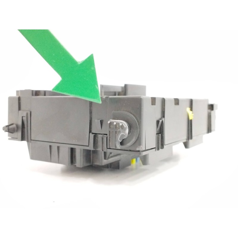 CAJA RELES / FUSIBLES OBSERVAR FOTOS