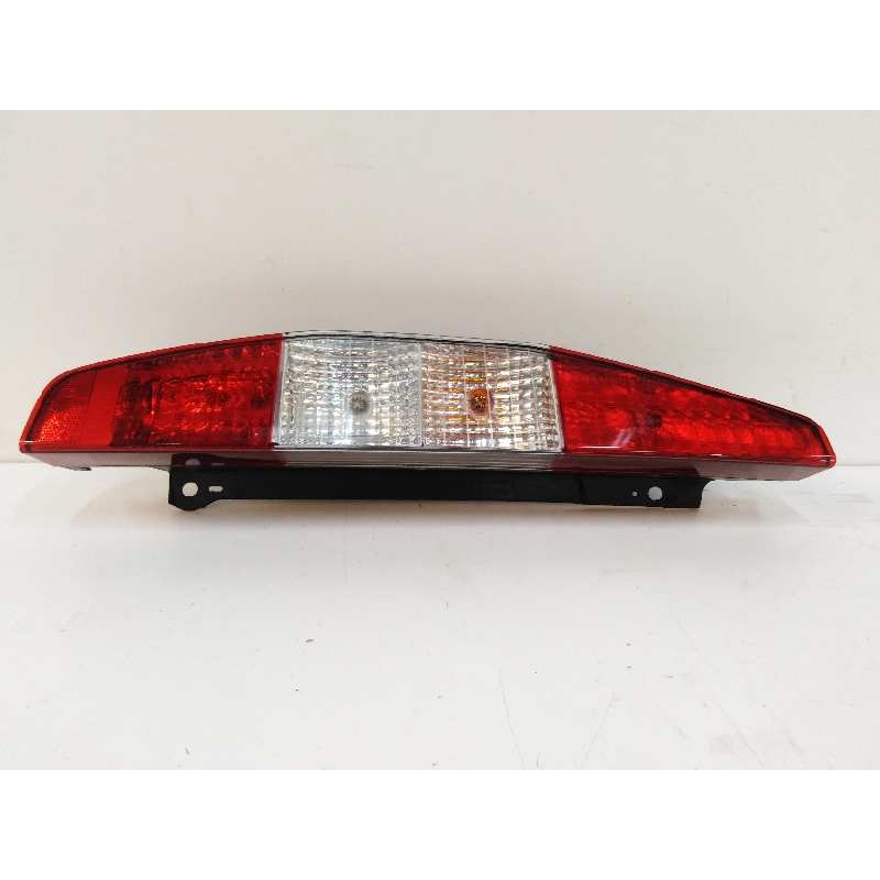 Recambio de piloto trasero izquierdo para fiat doblo (119) 1.3 jtd cat referencia OEM IAM 40610748  