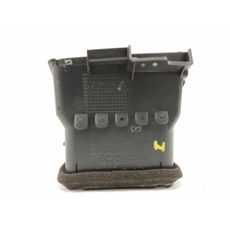 REJILLA AIREADORA CENTRAL IZQUIERDA