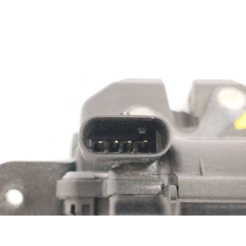 CERRADURA MALETERO / PORTON