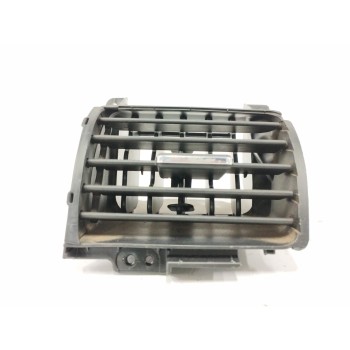 REJILLA AIREADORA 77610SWAAO CENTRAL DERECHA 