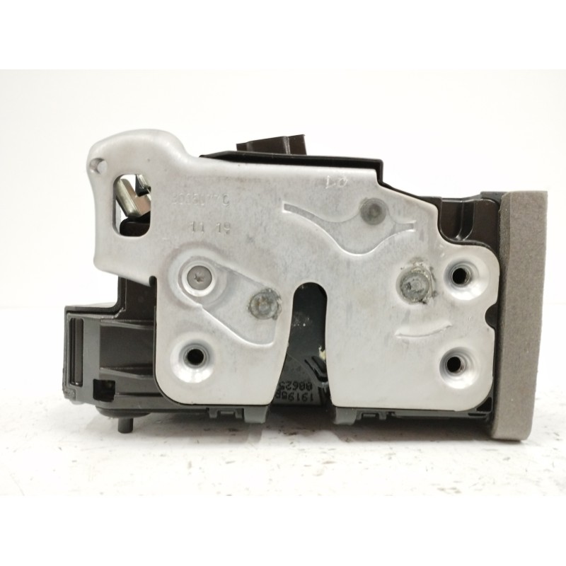 CERRADURA PUERTA TRASERA IZQUIERDA