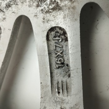 Recambio de llanta para chrysler 300 m (lr) 3.5 v6 referencia OEM IAM ORK76TRMAB 16X7J RK76PAKAB