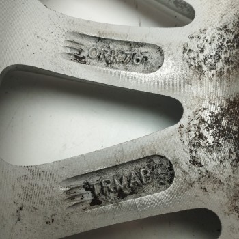 Recambio de llanta para chrysler 300 m (lr) 3.5 v6 referencia OEM IAM ORK76TRMAB 16X7J RK76PAKAB