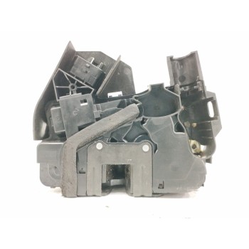 Recambio de cerradura puerta delantera izquierda para renault megane iv berlina 5p 1.3 tce referencia OEM IAM 805032065R  