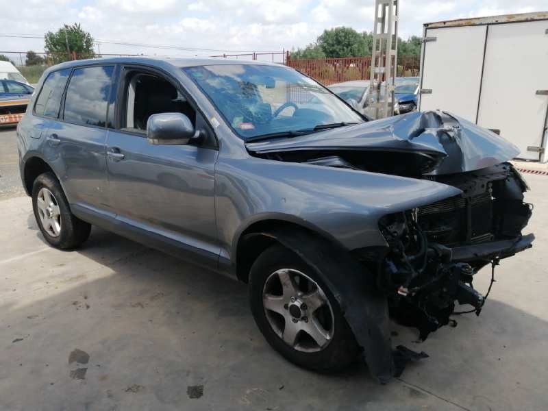 VOLKSWAGEN TOUAREG (7LA)