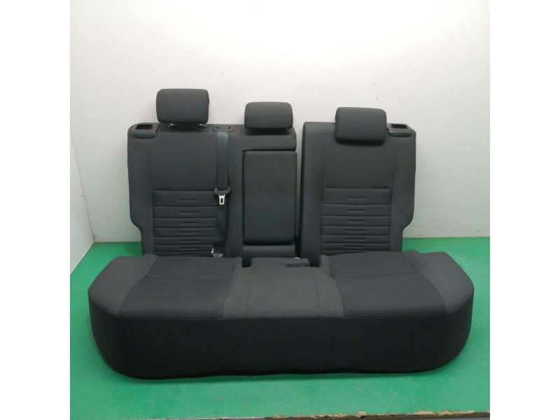 Recambio de asientos traseros para toyota auris 1.2 16v turbo cat referencia OEM IAM Recambio de asientos traseros para toyota auris 1.2 16v turbo cat referencia OEM IAM