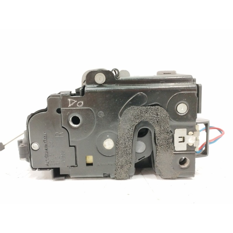Recambio de cerradura puerta delantera derecha para volkswagen polo (9n3) 1.4 tdi referencia OEM IAM 3B1837016CC  