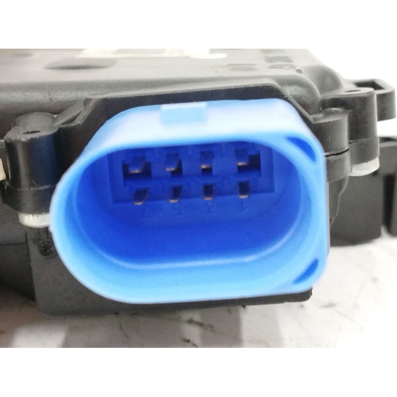CERRADURA PUERTA DELANTERA DERECHA