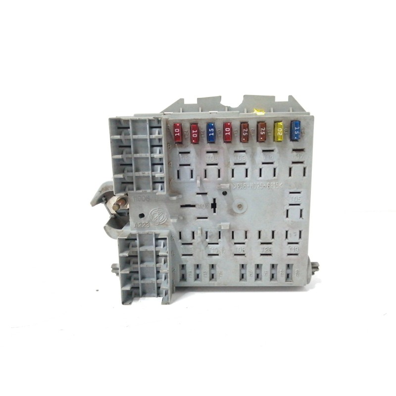 Recambio de caja reles / fusibles para fiat stilo (192) 1.9 jtd cat referencia OEM IAM  OBSERVAR FOTOS 