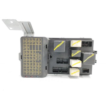 CAJA RELES / FUSIBLES 