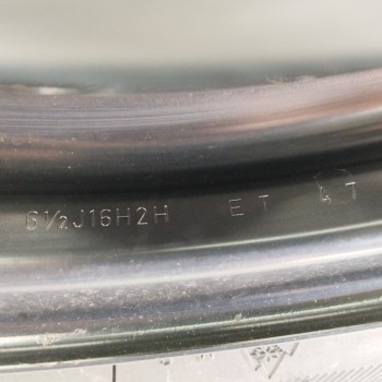 Recambio de neumatico repuesto para renault megane iii berlina 5 p dynamique referencia OEM IAM 403000027R 6,5J16H2H ET47 