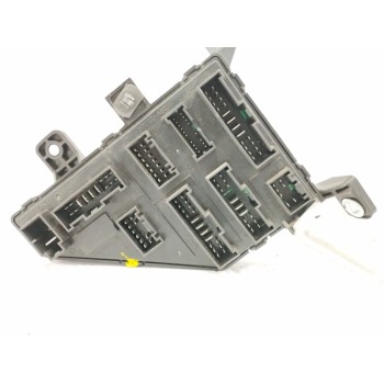 Recambio de caja reles / fusibles para kia sportage 2.0 crdi referencia OEM IAM 919501F510  