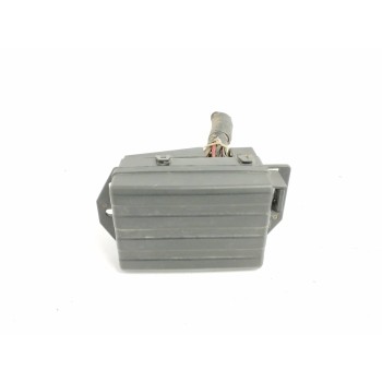 CAJA RELES / FUSIBLES 