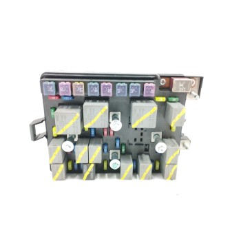 CAJA RELES / FUSIBLES 919511F240 