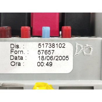 Recambio de caja reles / fusibles para fiat croma (194) 1.9 8v multijet dynamic referencia OEM IAM 51738102 57657 