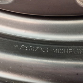 Recambio de neumatico repuesto para peugeot 407 st sport referencia OEM IAM PS517001 7J17H2B ET48 