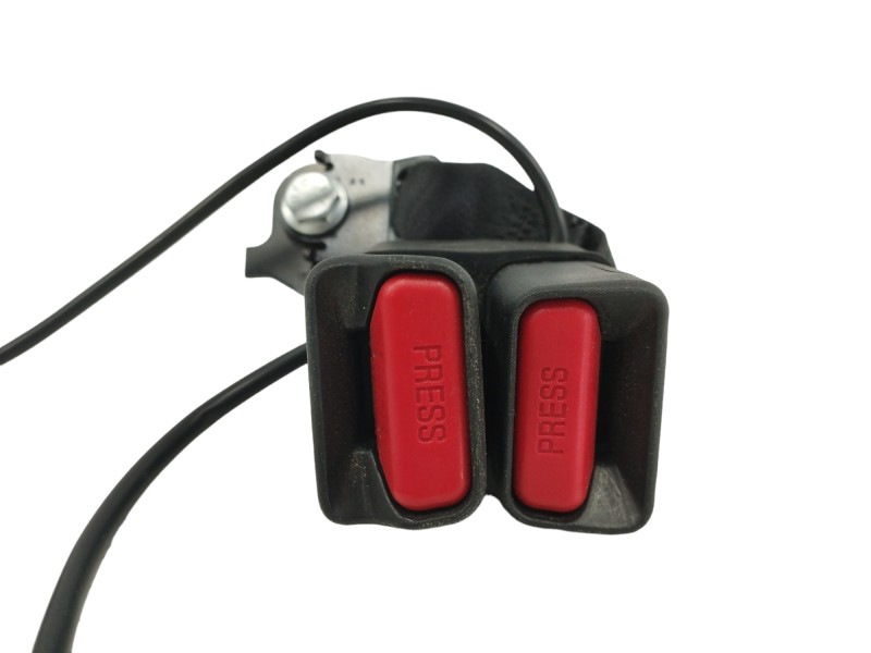 Recambio de enganche cinturon derecho para renault kadjar 1.5 blue dci diesel fap referencia OEM IAM  TRASERO 