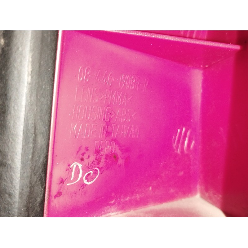 PILOTO TRASERO DERECHO