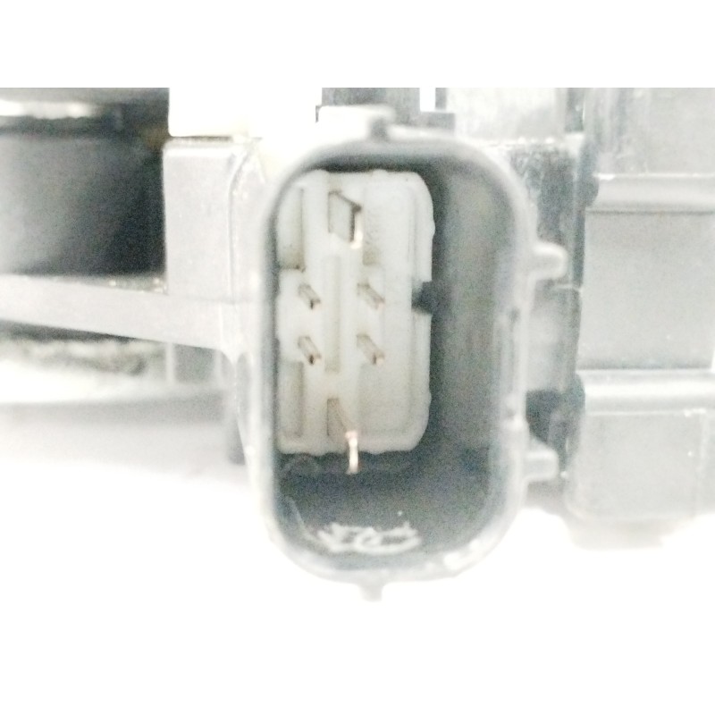 ELEVALUNAS DELANTERO IZQUIERDO