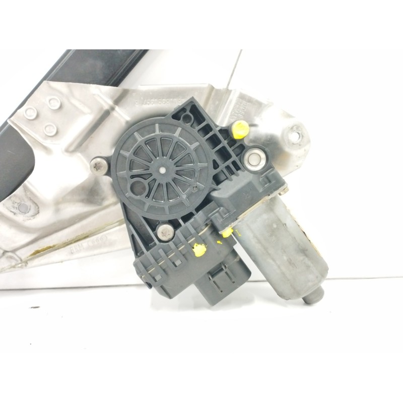 ELEVALUNAS TRASERO IZQUIERDO