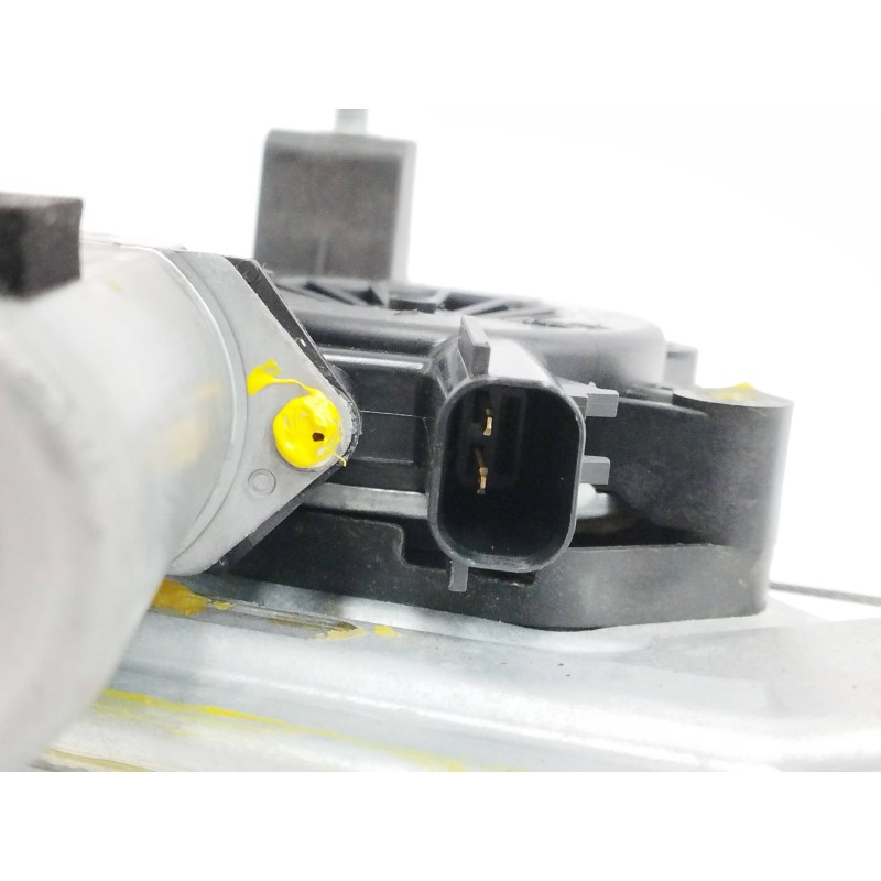 ELEVALUNAS TRASERO IZQUIERDO