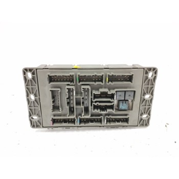 Recambio de caja reles / fusibles para mini mini (r50,r53) 1.6 16v cat referencia OEM IAM 690660003  