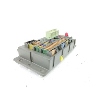 Recambio de caja reles / fusibles para mini mini (r50,r53) 1.6 16v cat referencia OEM IAM 690660003  