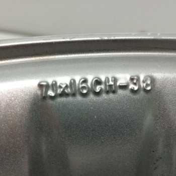 Recambio de llanta para opel frontera b sport referencia OEM IAM 91156568 7JX16CH 38 