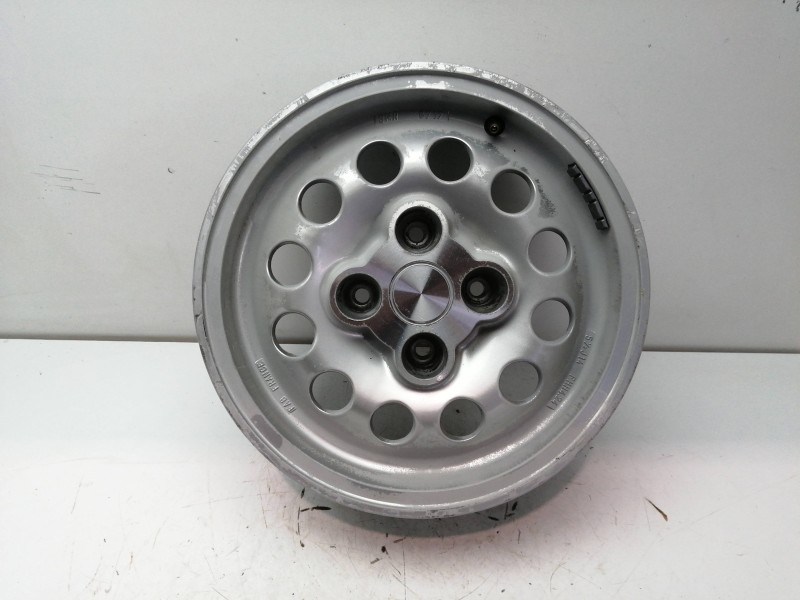Recambio de llanta para peugeot 205 berlina 1.9 gti referencia OEM IAM SMR6717 5,5J14 FH4,42 