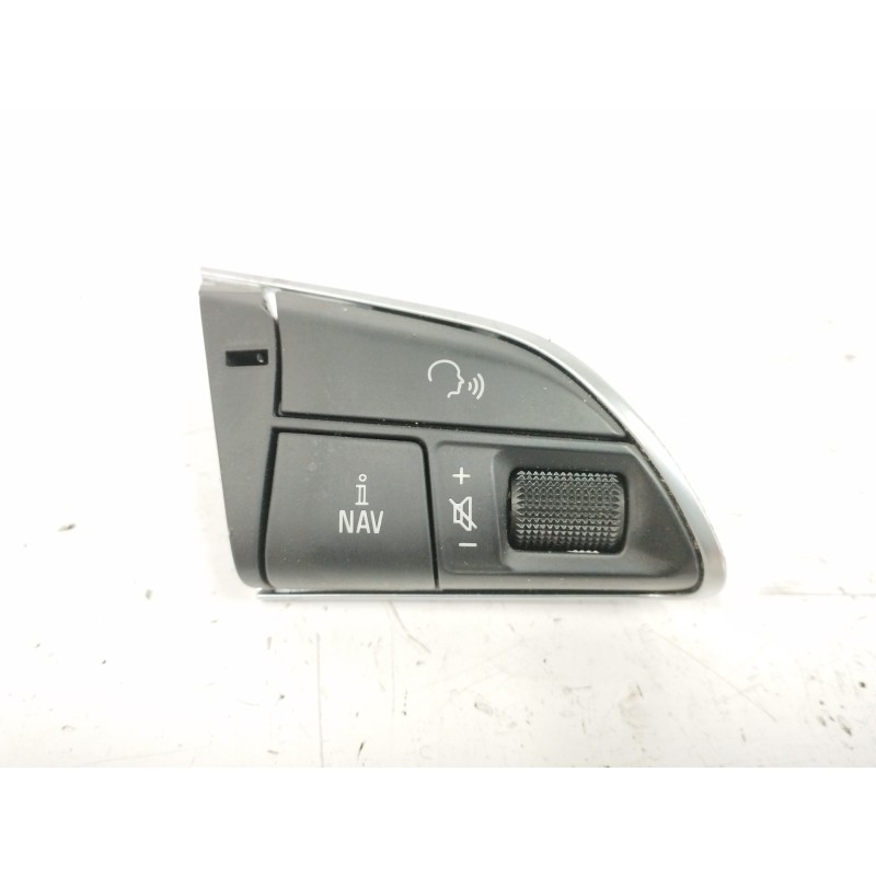 Recambio de mando volante para audi a4 ber. (b8) 2.0 16v tdi referencia OEM IAM 4L0951523C LADO DERECHO 