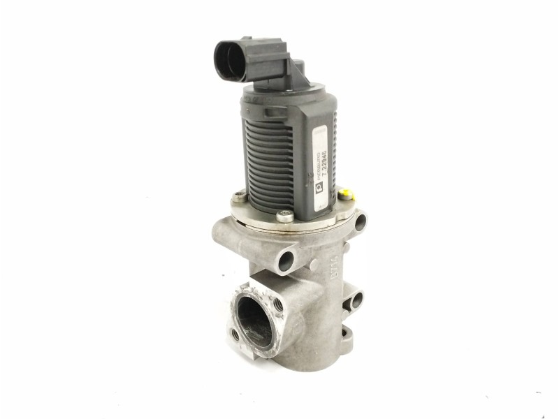 Recambio de valvula egr para opel vectra c berlina 1.9 cdti referencia OEM IAM 722946  