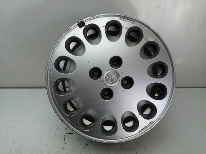 Recambio de llanta para alfa romeo 145 td referencia OEM IAM 60584123 6JX14H2 ET49,5 