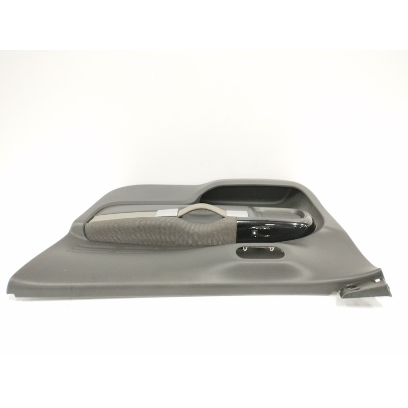 GUARNECIDO PUERTA DELANTERA DERECHA NEGRO