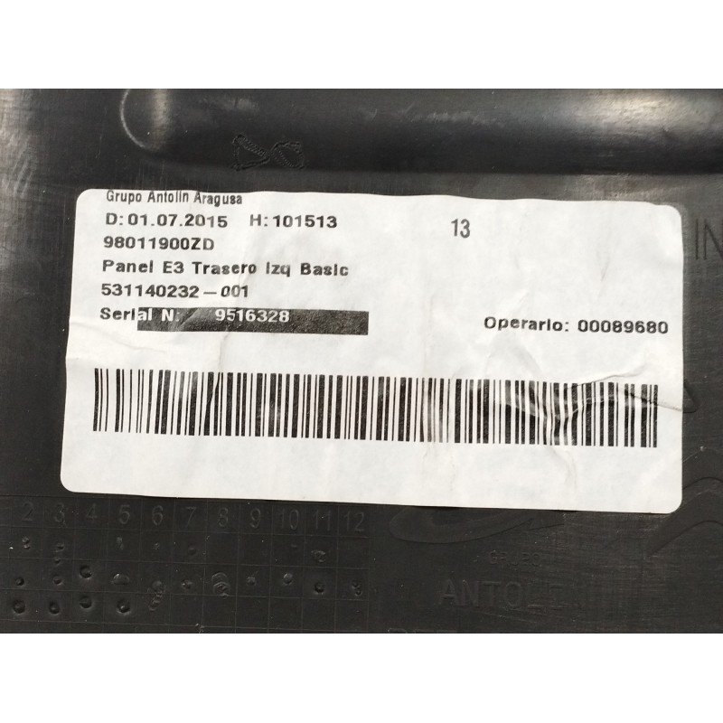 GUARNECIDO PUERTA TRASERA IZQUIERDA NEGRO