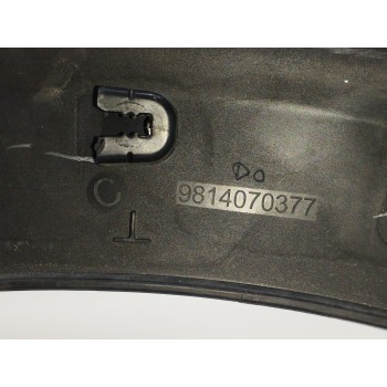Recambio de aletin trasero derecho para peugeot 5008 1.5 blue-hdi fap referencia OEM IAM 9814070377 SOPORTE DAÑADO 