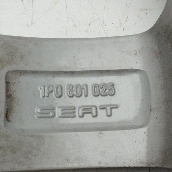Recambio de llanta para seat leon (1p1) 1.9 tdi referencia OEM IAM 1P0801025 6,5JX16H2 ET50 
