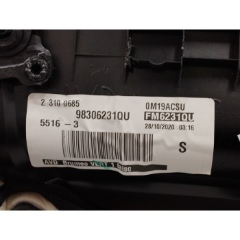Recambio de guarnecido puerta delantera derecha para peugeot 5008 1.5 blue-hdi fap referencia OEM IAM 98306231QU NEGRO 