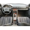 mercedes-benz clase e (w124) berlina del año 1989