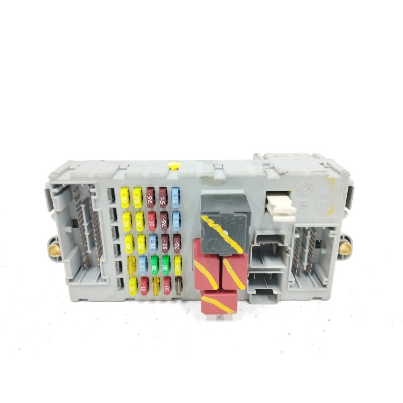 Recambio de caja reles / fusibles para fiat croma (194) 1.9 jtd 16v cat referencia OEM IAM 46846745 406620 