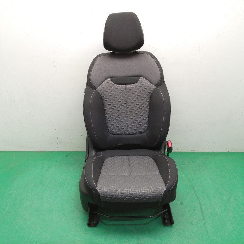 Recambio de asiento delantero derecho para renault kadjar 1.3 tce referencia OEM IAM   