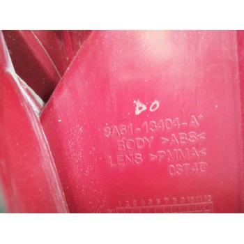 Recambio de piloto trasero derecho para ford fiesta (cb1) 1.25 16v cat referencia OEM IAM 8A6113404A  