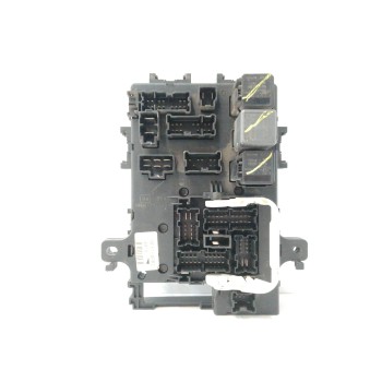 Recambio de caja reles / fusibles para nissan terrano/terrano.ii (r20) 2.7 turbodiesel referencia OEM IAM   