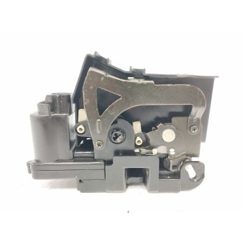 Recambio de cerradura puerta delantera izquierda para ssangyong rodius 2.7 turbodiesel cat referencia OEM IAM 7121021021  