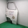Recambio de puerta delantera derecha para nissan trade 100 3.0 turbodiesel referencia OEM IAM  NECESITA REPARACION 