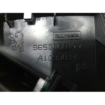 Recambio de rejilla aireadora para peugeot 207 urban referencia OEM IAM 9650068177 CENTRAL 
