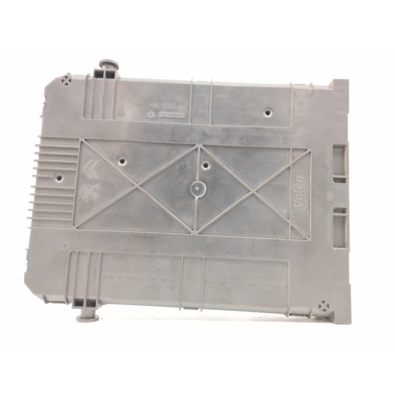 CAJA RELES / FUSIBLES