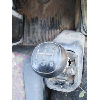 nissan trade 100 del año 1997