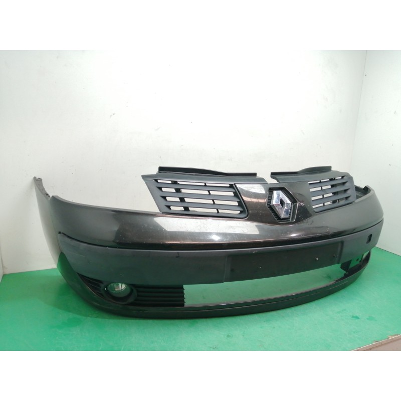 PARAGOLPES DELANTERO